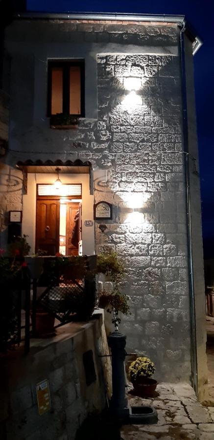 La Casa Del Pittore Di Petralia 페트랄리아 소프라나 외부 사진