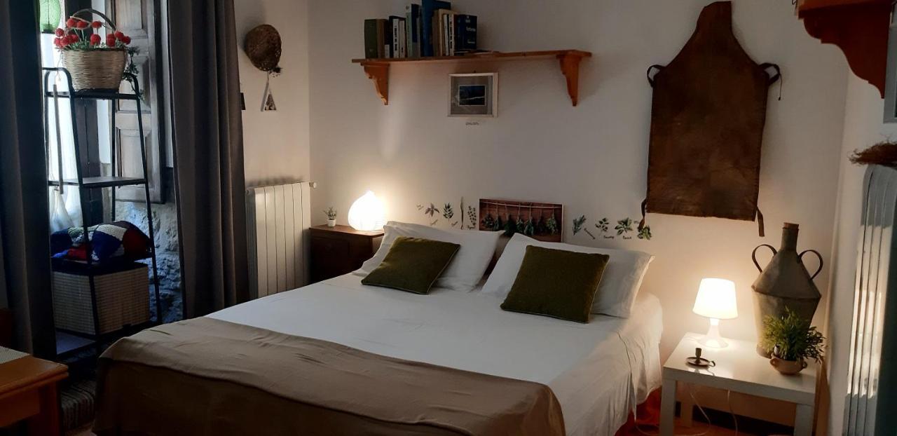 La Casa Del Pittore Di Petralia 페트랄리아 소프라나 외부 사진