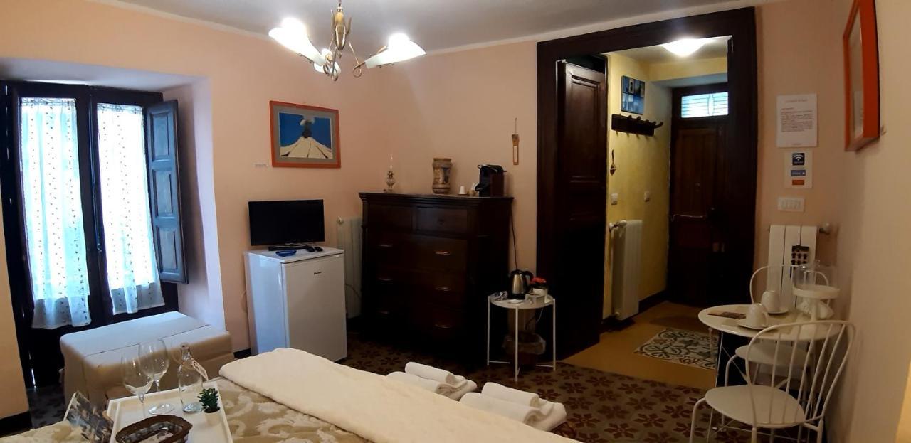 La Casa Del Pittore Di Petralia 페트랄리아 소프라나 외부 사진