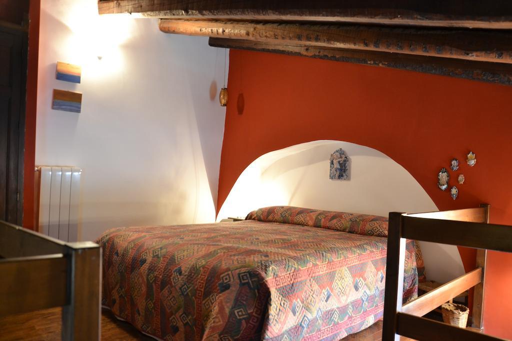 La Casa Del Pittore Di Petralia 페트랄리아 소프라나 외부 사진